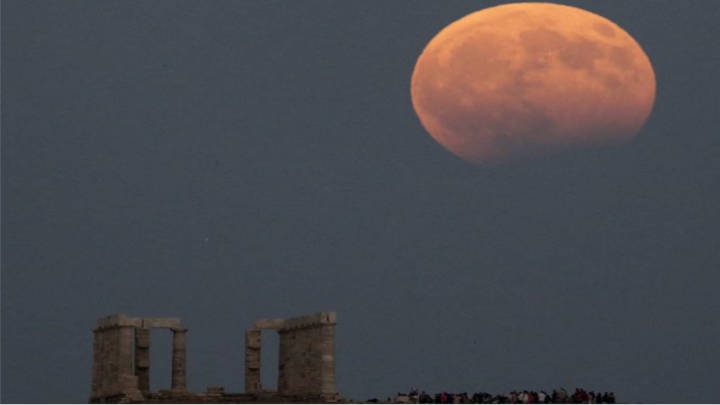 LaTierra sin la Luna, no tendría vida.