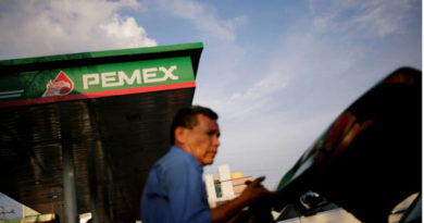 Obrador resucita a la empresa Pemex