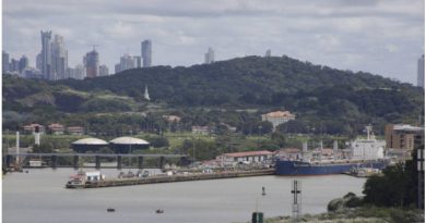 Vista del puerto de Panamá.