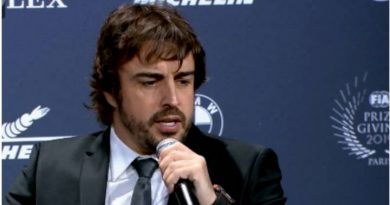 Alonso fue directo a la Ferrari con su comentario en la rueda de prensa