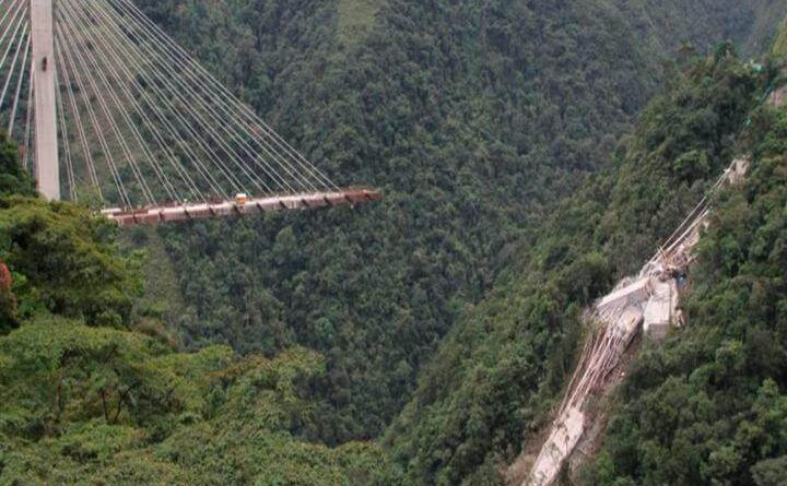 derrumbe de puente en Colombia